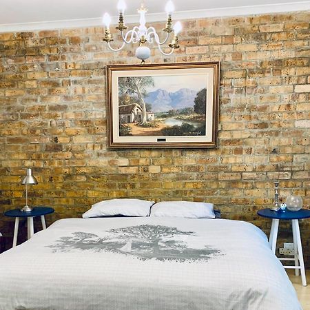 The Little Hideaway Guesthouse Стелленбос Экстерьер фото