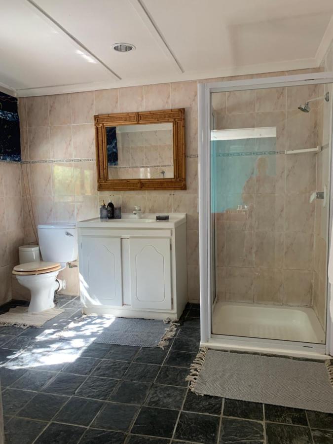 The Little Hideaway Guesthouse Стелленбос Экстерьер фото
