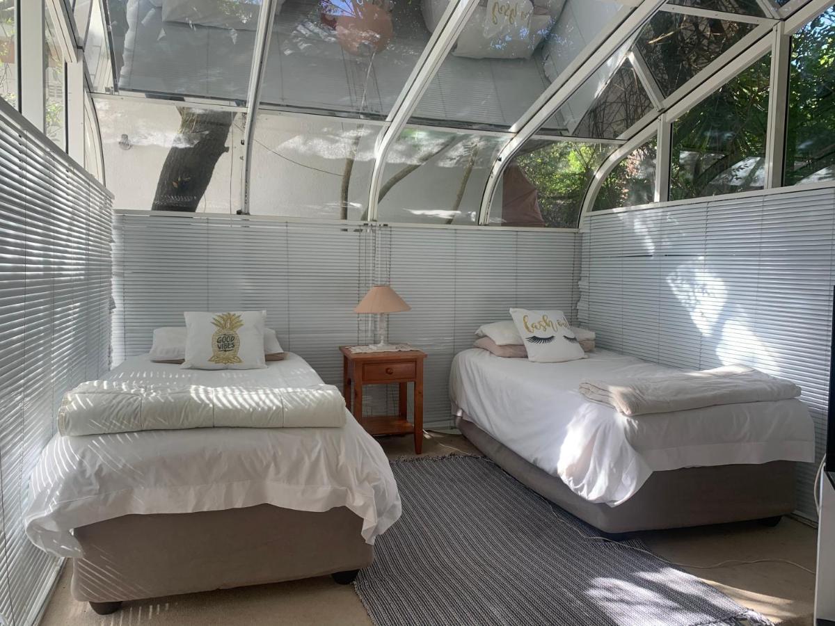 The Little Hideaway Guesthouse Стелленбос Экстерьер фото