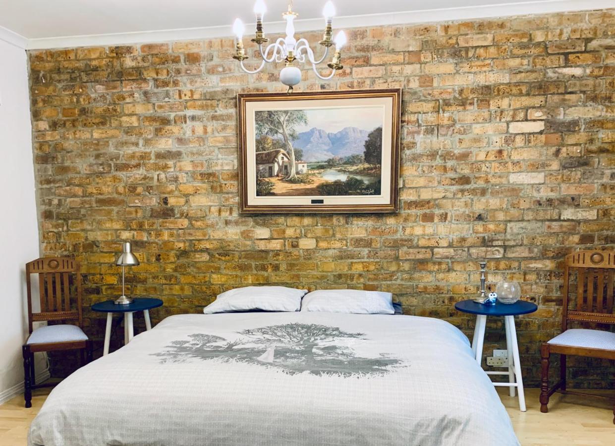 The Little Hideaway Guesthouse Стелленбос Экстерьер фото
